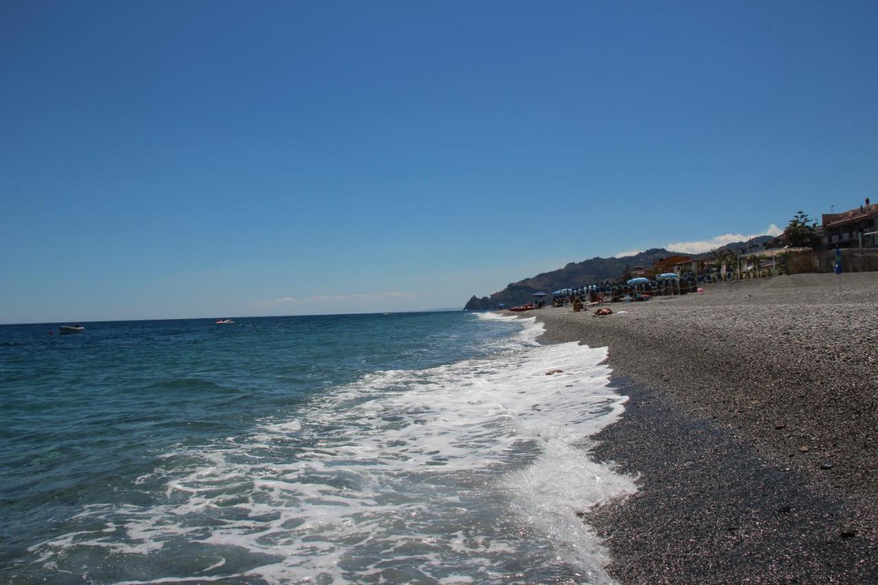 B&B La Sirena Санта-Тереза-ді-Рива Екстер'єр фото