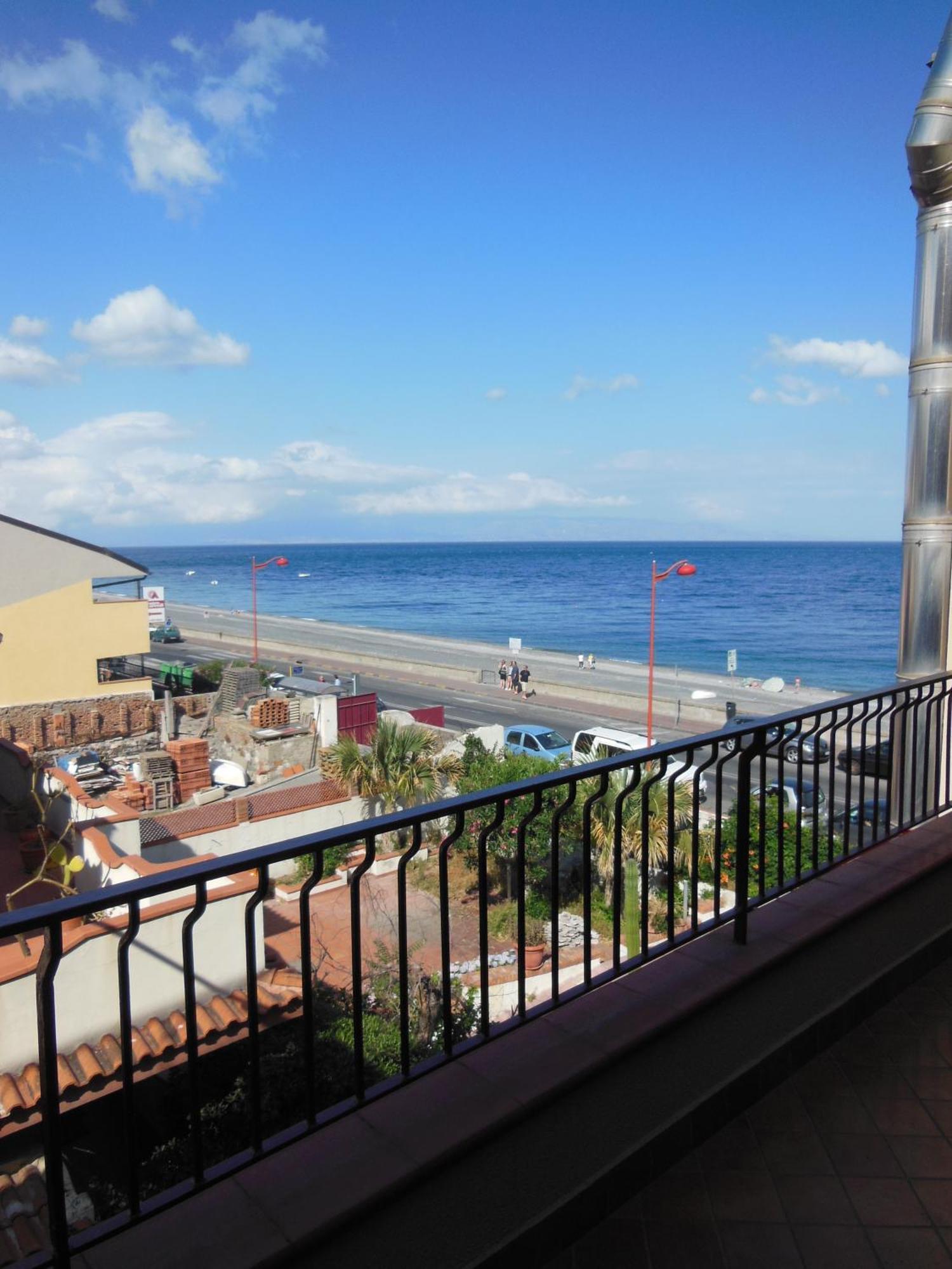 B&B La Sirena Санта-Тереза-ді-Рива Екстер'єр фото