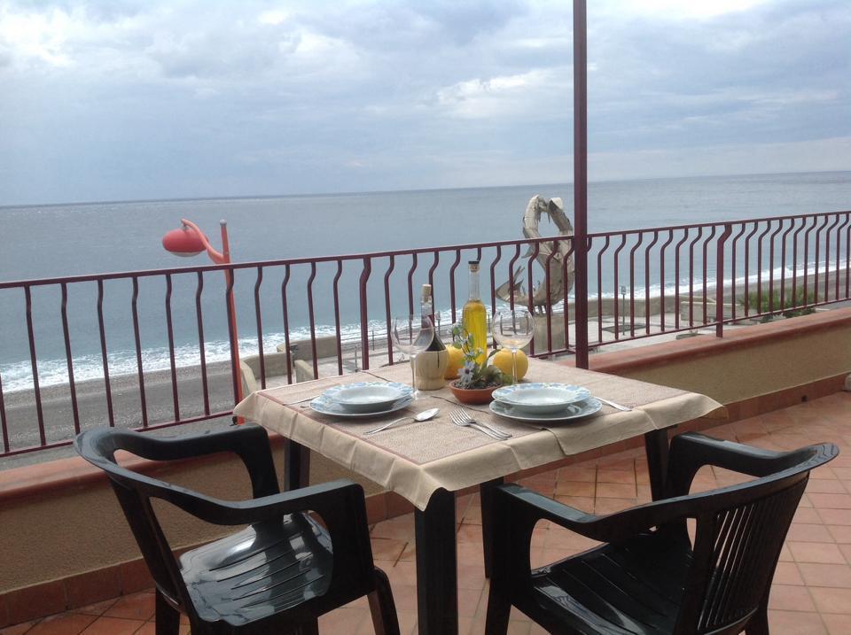 B&B La Sirena Санта-Тереза-ді-Рива Екстер'єр фото