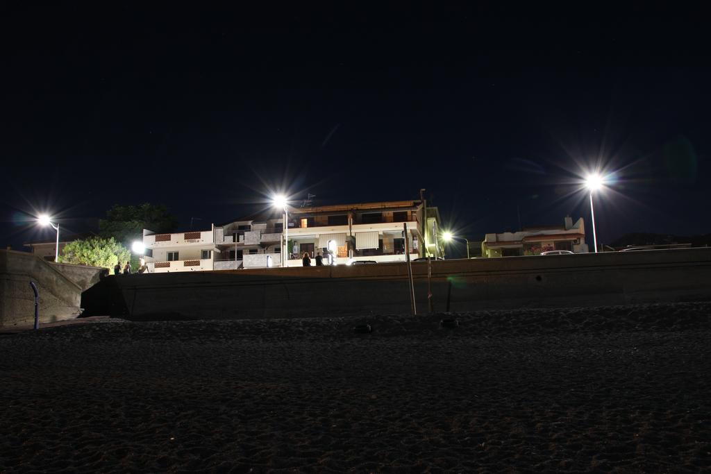 B&B La Sirena Санта-Тереза-ді-Рива Екстер'єр фото